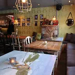 Cafe Skiers *